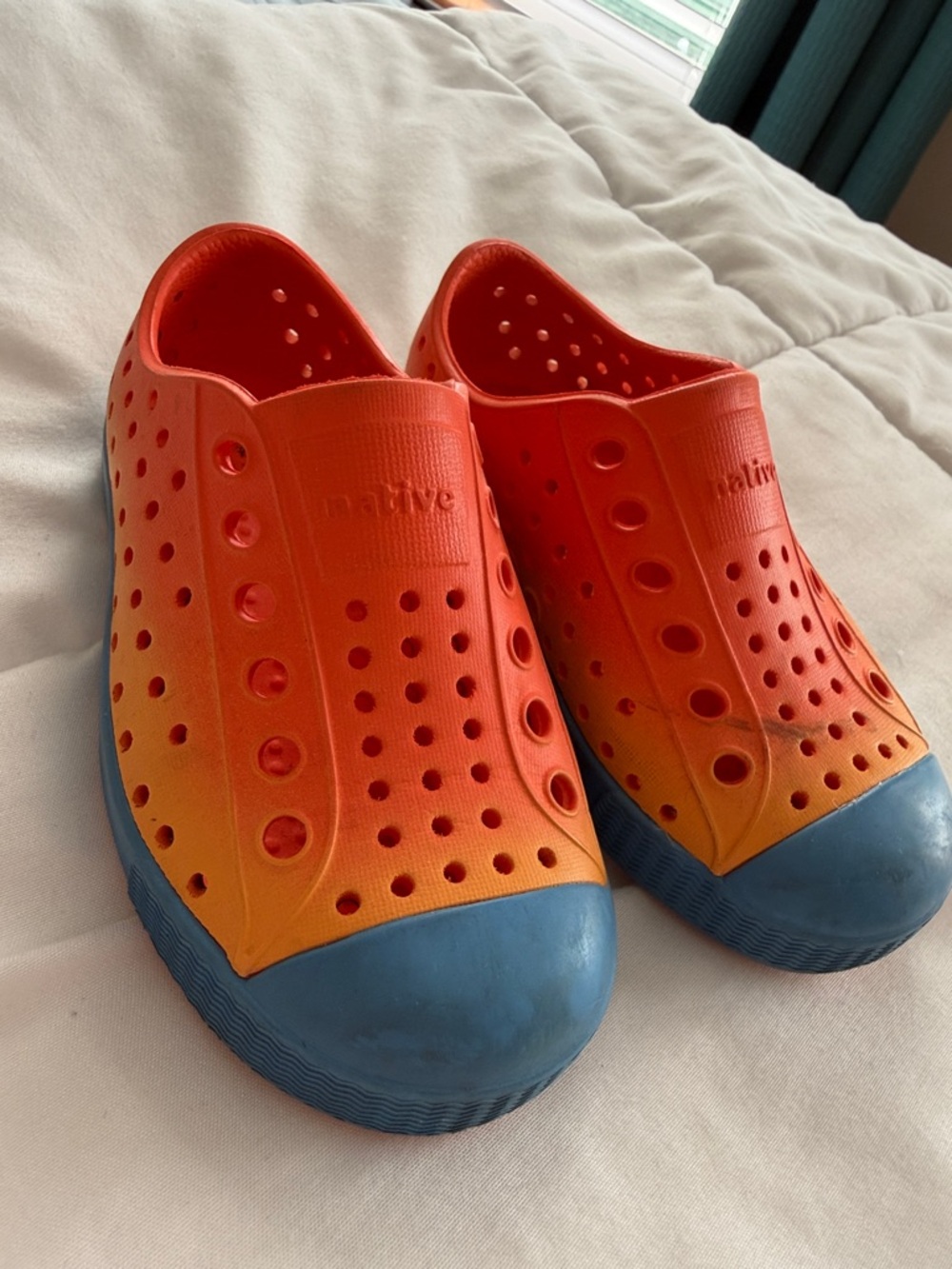 Native Kids Water Shoe Slip-On in Orange and Blue 7c